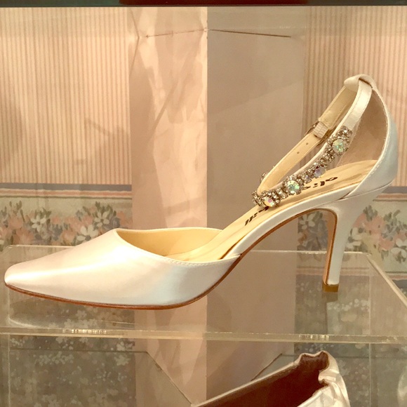 Alisha Hill Shoes - Alisha Hill Heidi 2 3/4” heels